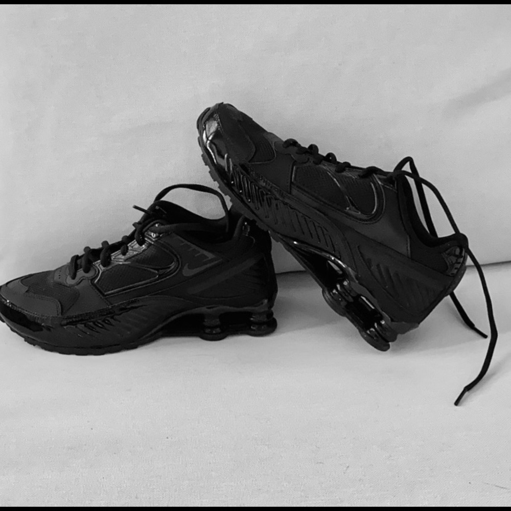 Nike Shox Enigma Sneakers,All Black, New, Size 9